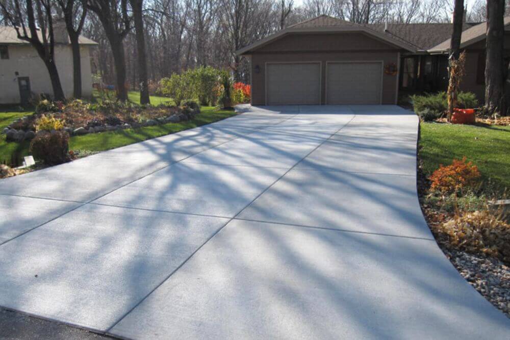 driveway and patio contractors Edina, patio concrete work Edina, patio concrete contractor Edina, front steps contractors Edina, concrete step repair contractors Edina, cement stairs contractors Edina